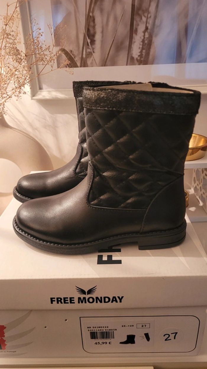 Bottes neuves cuir taille 27 - photo numéro 14
