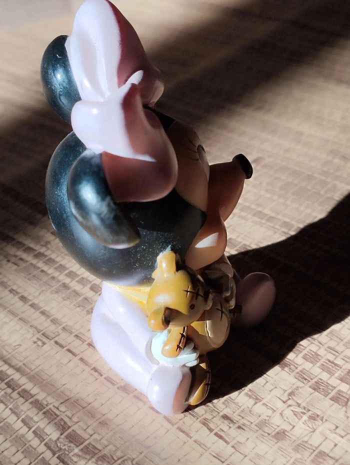 Minnie et son doudou Disney - photo numéro 2