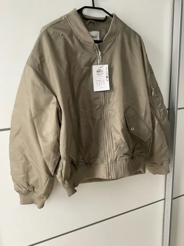 Bomber - photo numéro 6