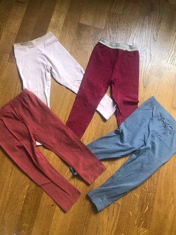 Lot de leggings 3 ans.