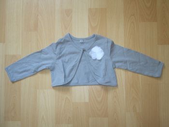 Gilet type bolero bebe fille 6 mois