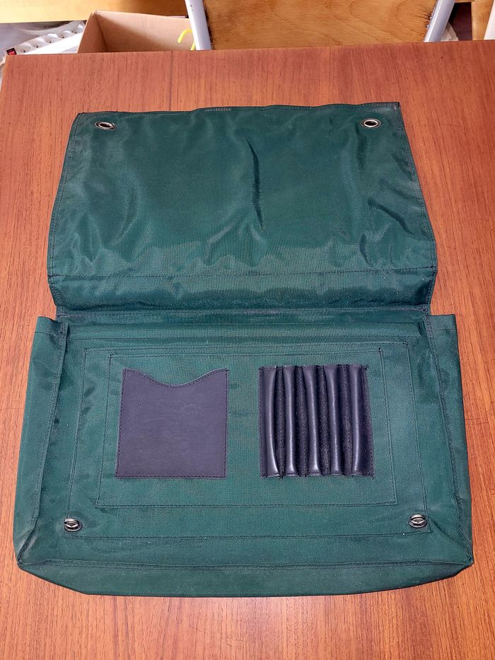 sacoche cartable Chevignon - vintage - photo numéro 3