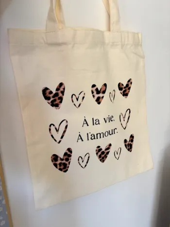 Tote bag