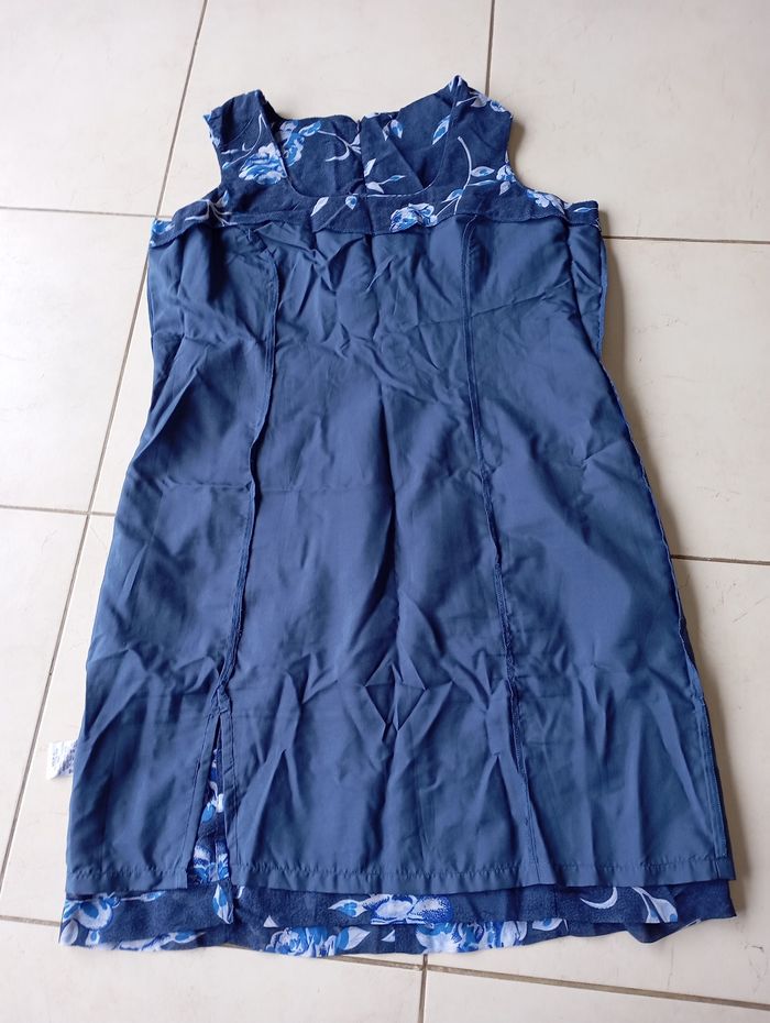 Robe neuve taille 50 - photo numéro 3