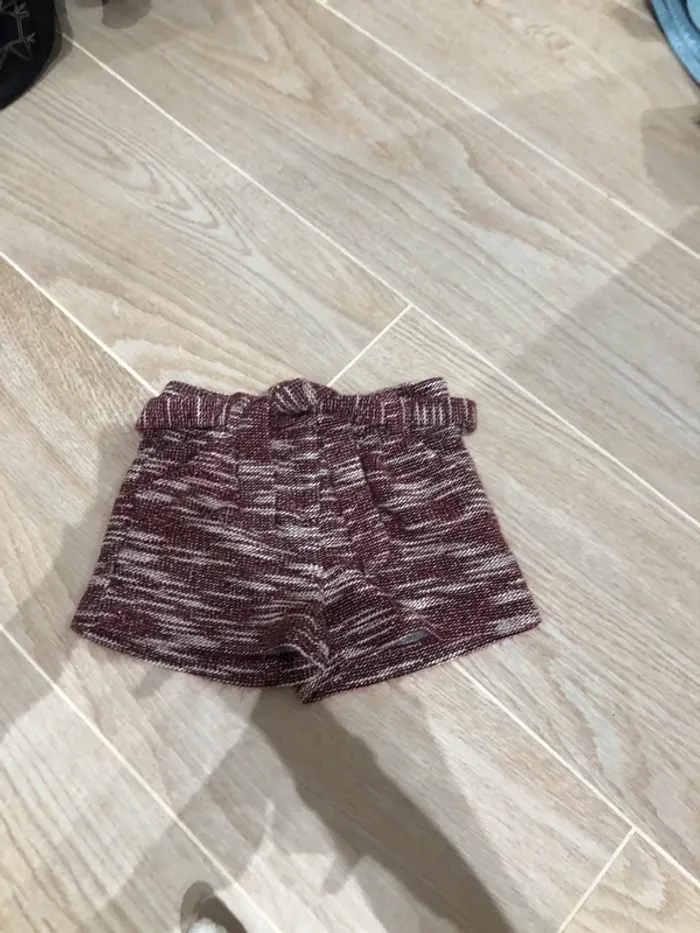 Short avec ceinture