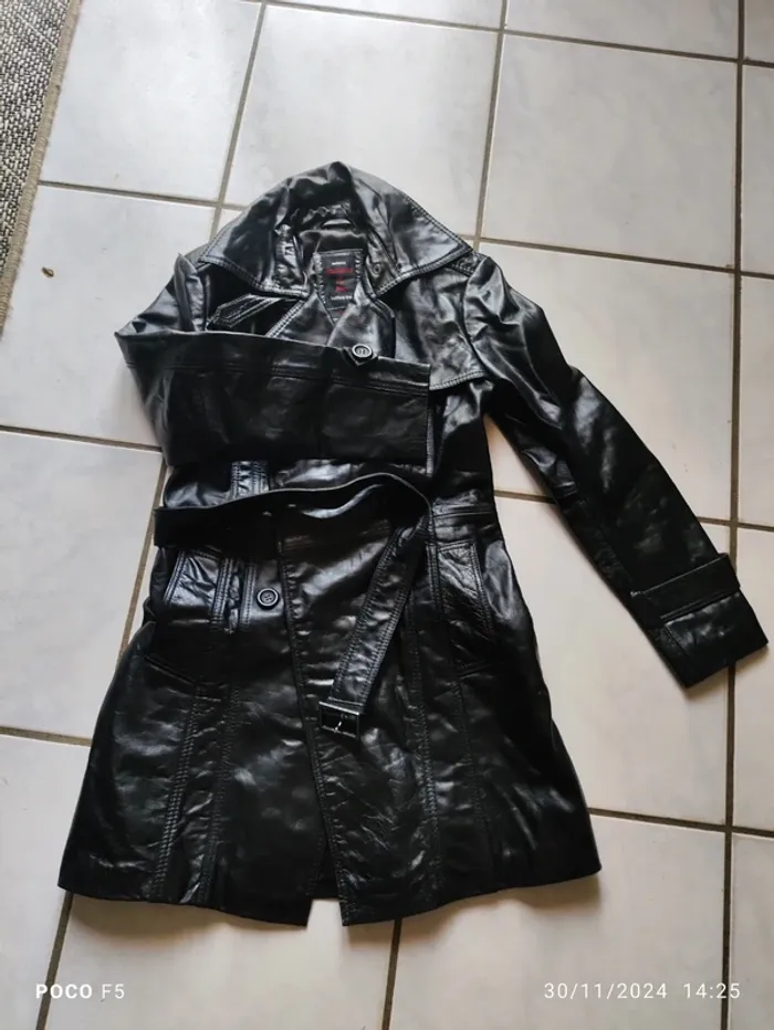 Veste  véritable cuir taille S - photo numéro 2