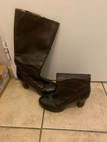 Bottes cuir noir et marron