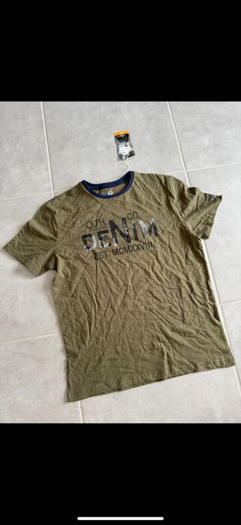 Tee shirt manches courtes