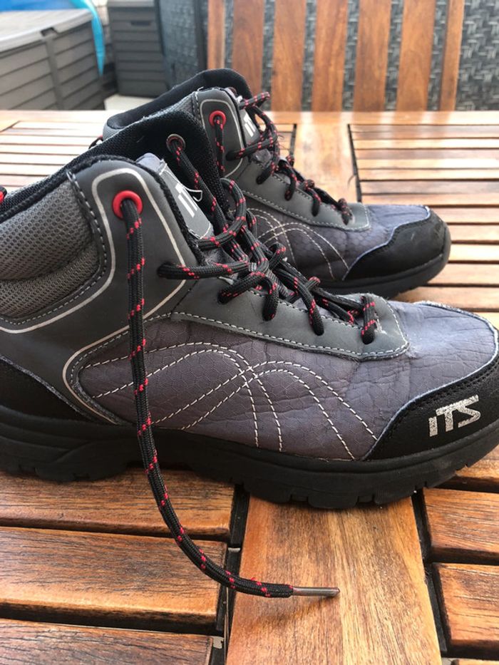 Chaussures de randonnée pointure 36 - photo numéro 6