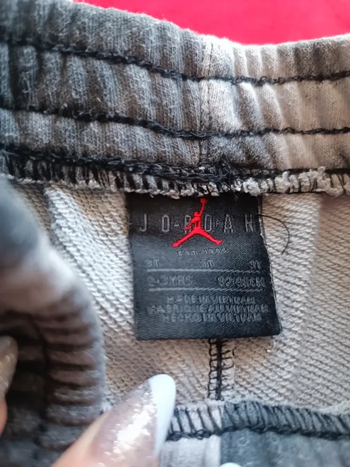 🐼 Ensemble Jordan taille 2-3ans - photo numéro 6