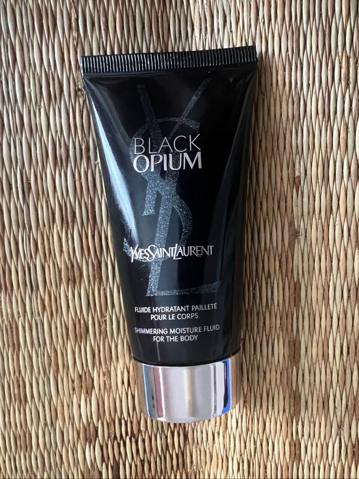 Black Opium Yves Saint Laurent