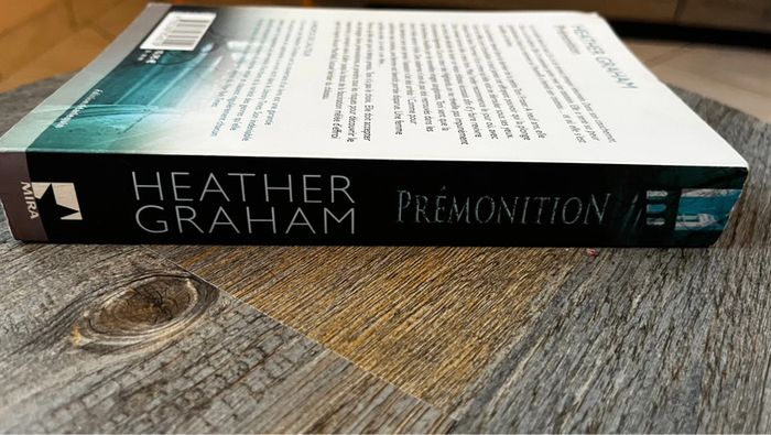 Livre Prémonition - photo numéro 3