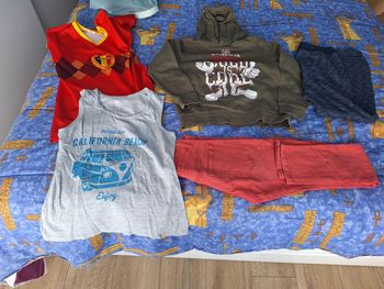 Lot vêtements garçon 10 ans 