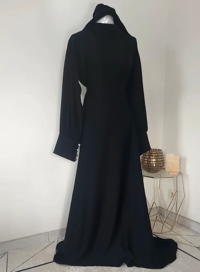 Robe abaya Dubai noire neuve - photo numéro 3