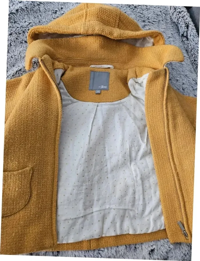 Manteau moutarde - photo numéro 4