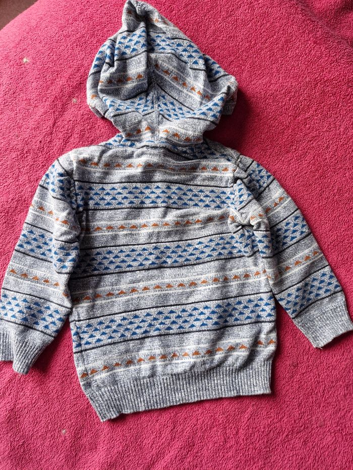 Superbe pull jaquart à capuche - photo numéro 9