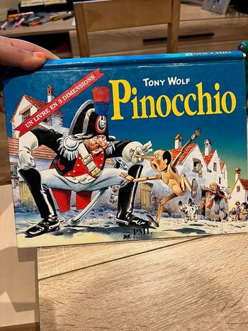 Joli livre vintage en 3 dimensions Pinocchio