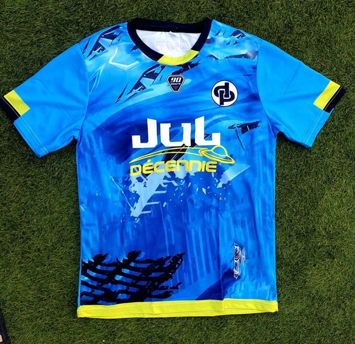 Maillot foot t-shirt  collector supporter JUL d'Or et de Platine Ninetta neuf jamais porté taille 4/5 ans 110cm