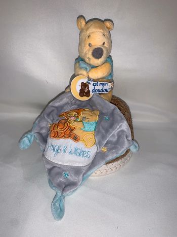 DY83 doudou winnie l’ourson Disney