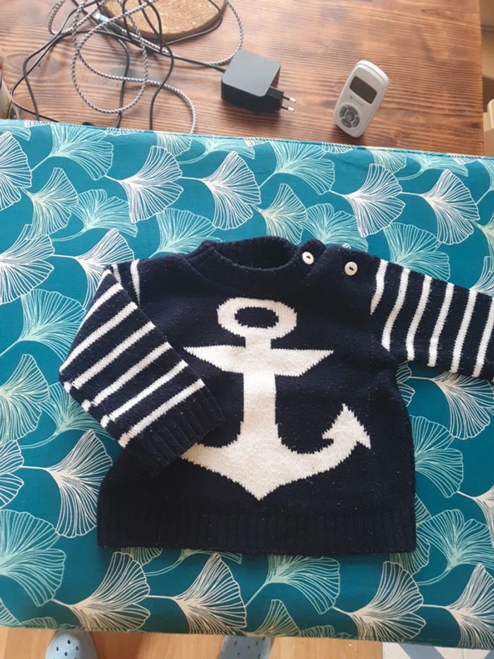 Pull taille 6 mois