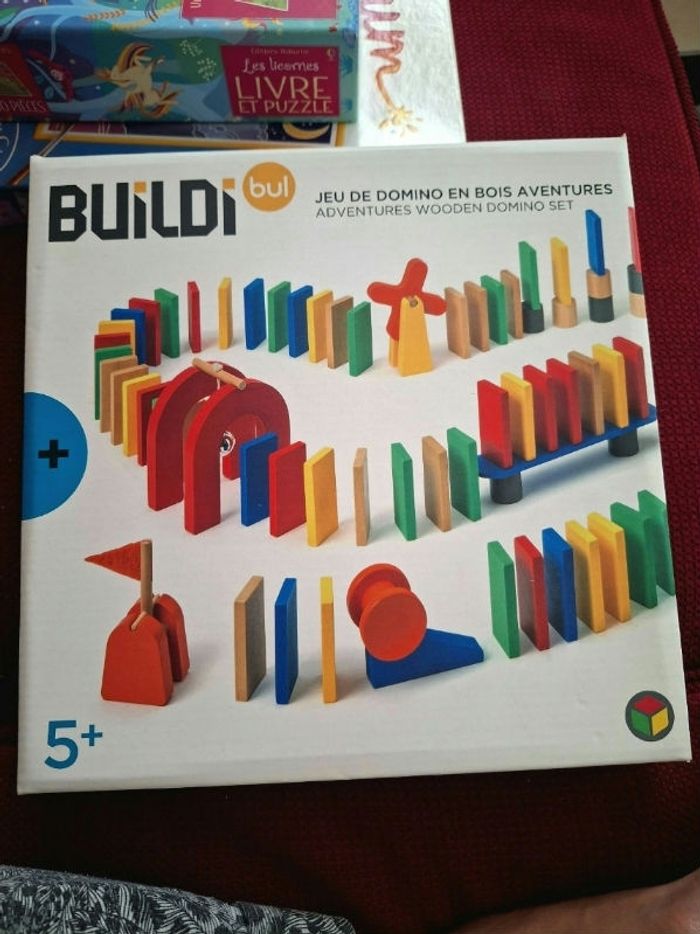 Jeu de Domino en bois, Buildi