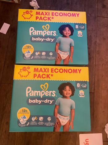 Vents pack 2 cartons Pampers taille 8 baby dry