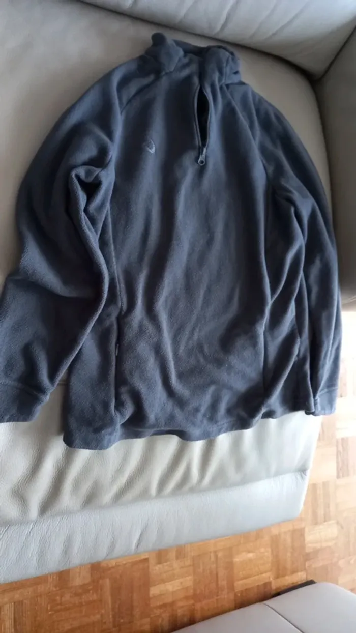 Pull polaire gris taille M
