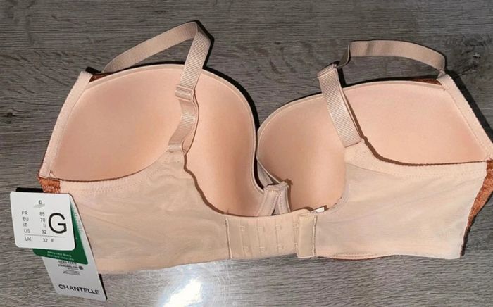 Soutien gorge chantelle neuf avec étiquette couleur midnight flowers 85g - photo numéro 3