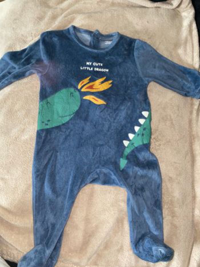 Lot pyjamas velours 6 mois - photo numéro 2