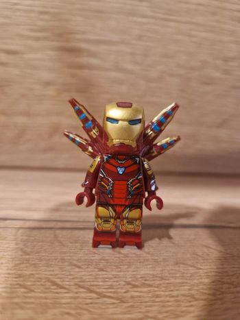 Figurine type lego Iron Man Marvel