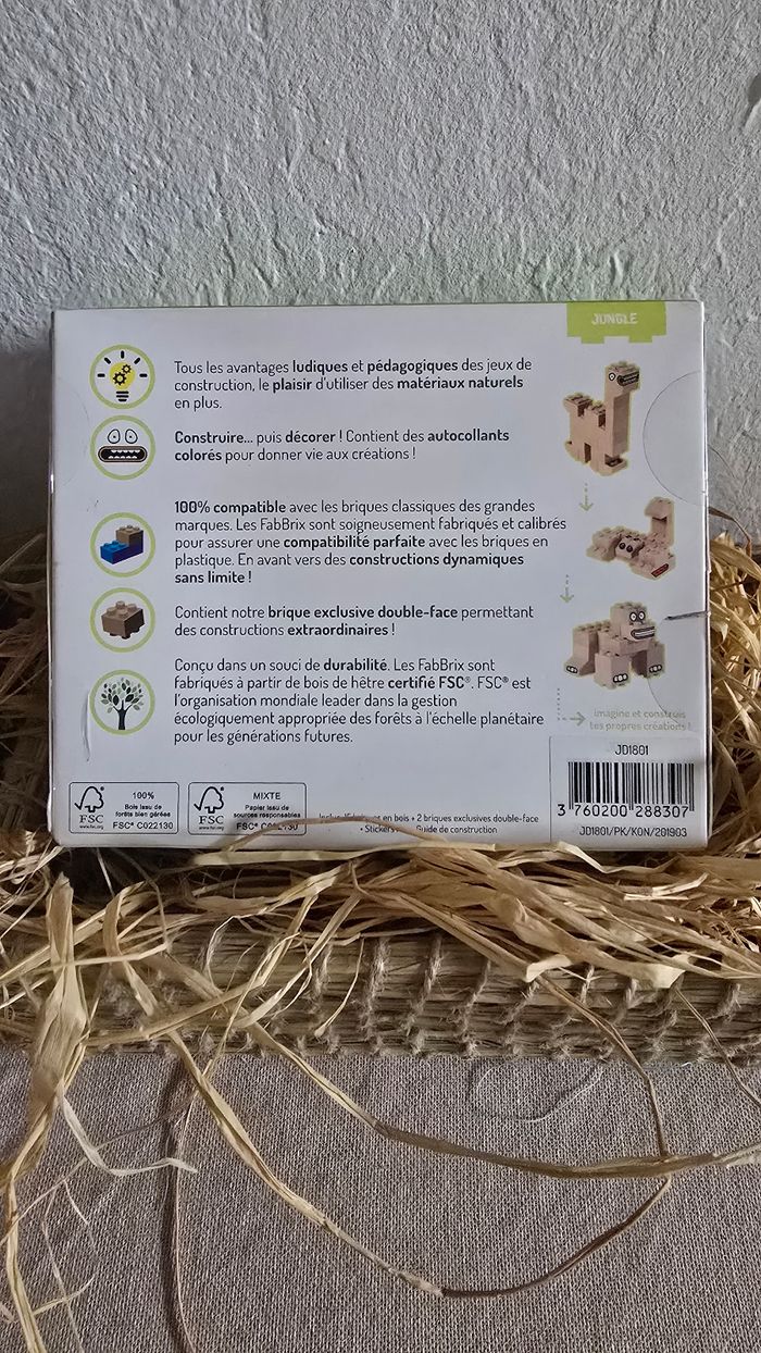 Lego en bois - photo numéro 2