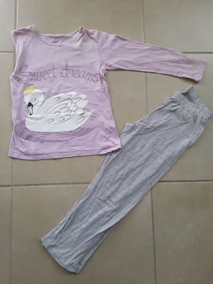 Pyjama léger cygne rose et gris 7-8 ans TEX TBE