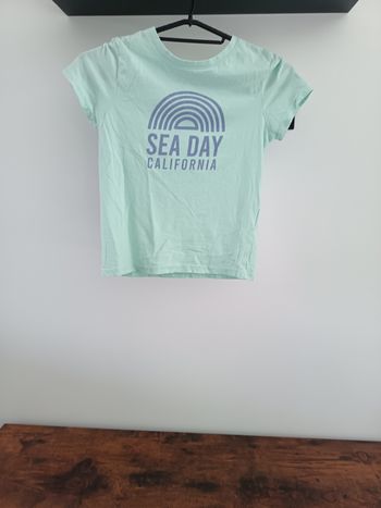 T-shirt Kiabi pastel 8 ans comme neuf