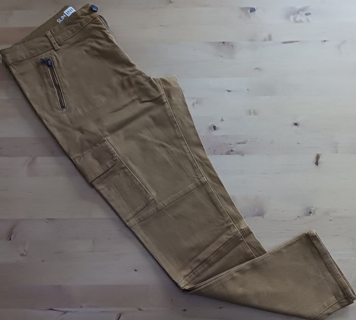 Pantalon cargo