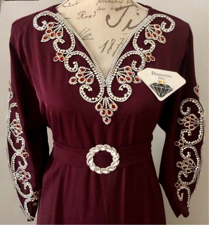 Robe de soirée avec strass - photo numéro 3