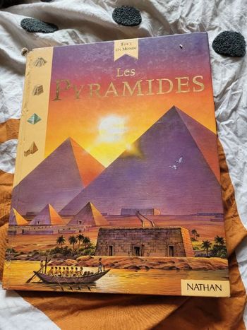 Les pyramides