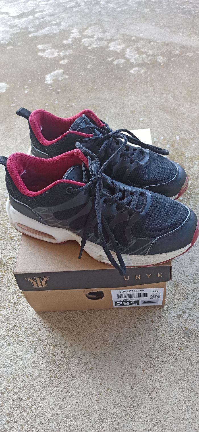 Basket taille 37