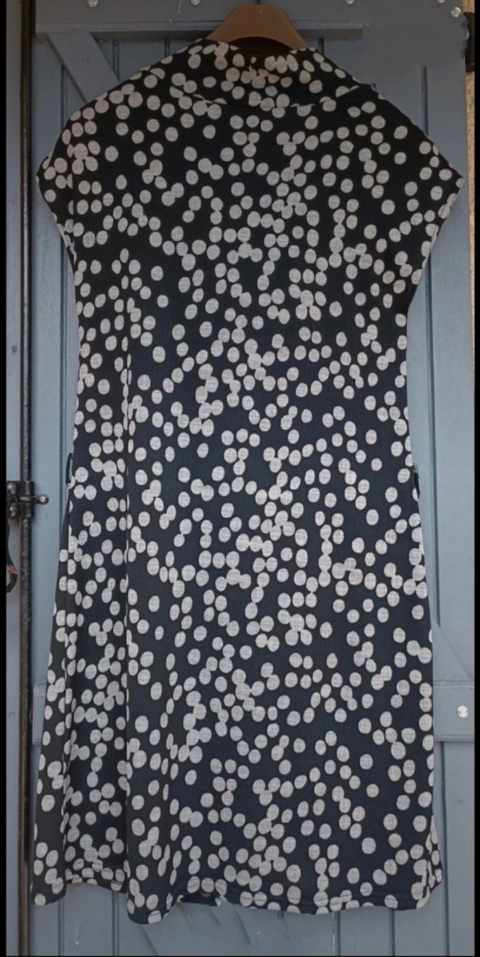 Robe col bénitier - photo numéro 2