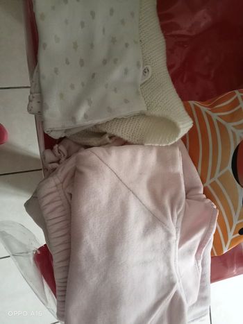 Vend 0- 1-3 en mois filles