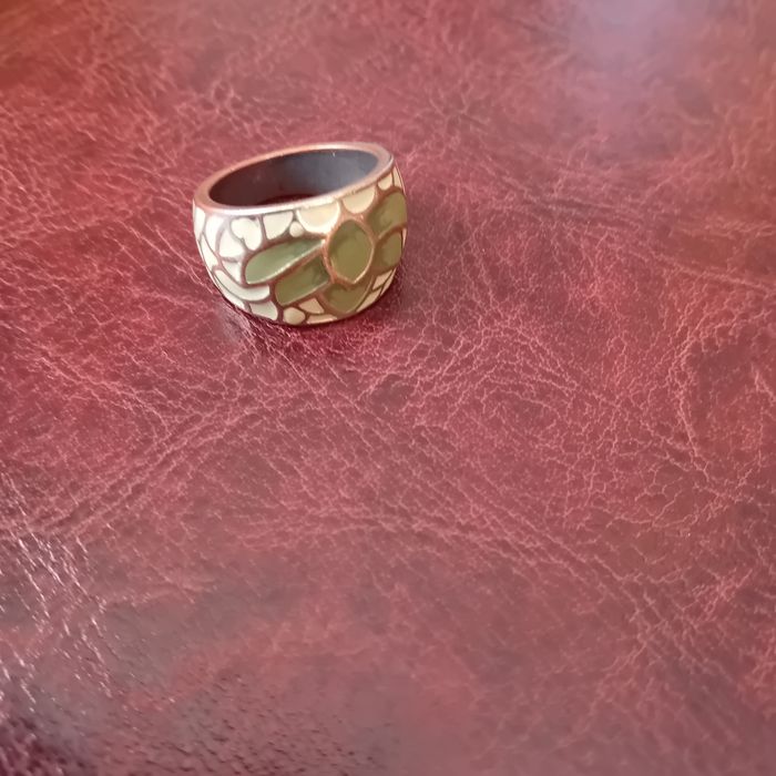 Bague verte - photo numéro 3
