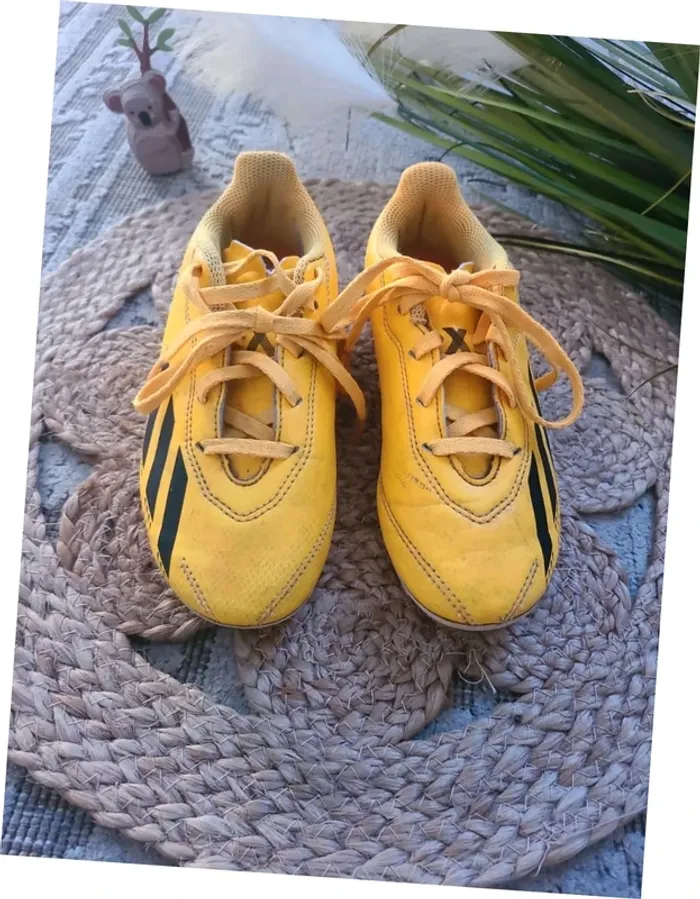 Chaussure de foot taille 31 - photo numéro 2