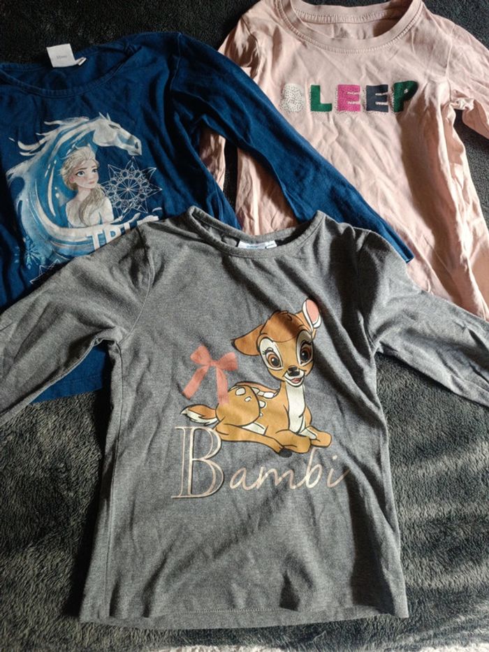 Lot 3 hauts de pyjama(fin) T6 ans en bon état - photo numéro 2