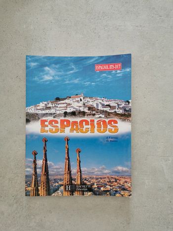 Livre bts dut espagnol édition Hachette