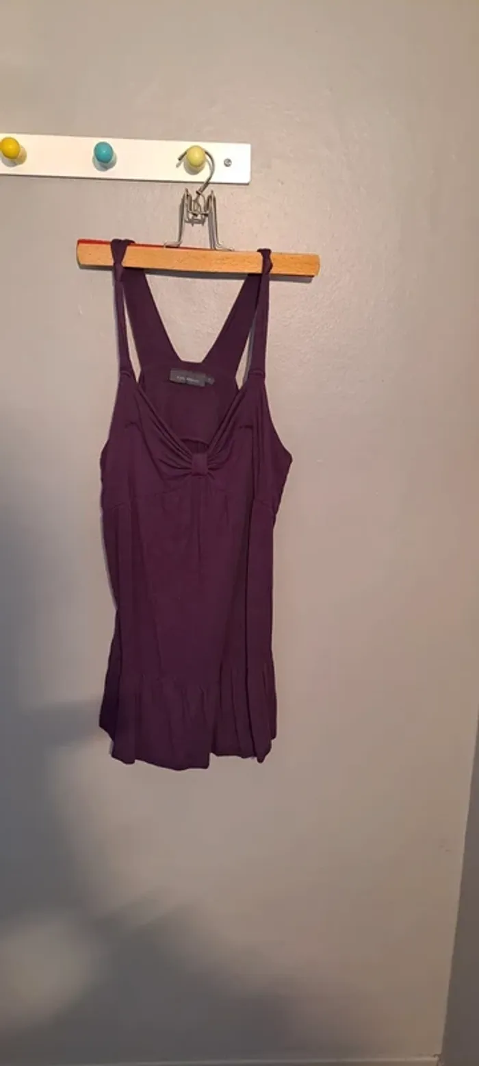 Débardeur femme violet avec un nœud sur le devant - Marque Kiabi Woman - Taille 40 - Très bon état.