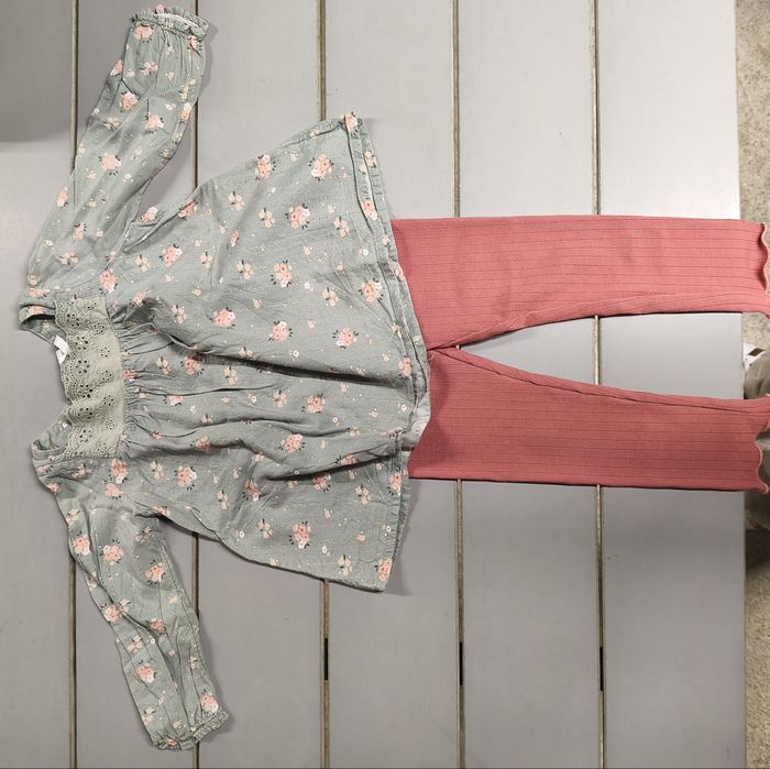 Lot vêtements fille 23 mois - photo numéro 2