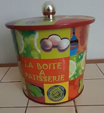 Boîte à gâteaux 