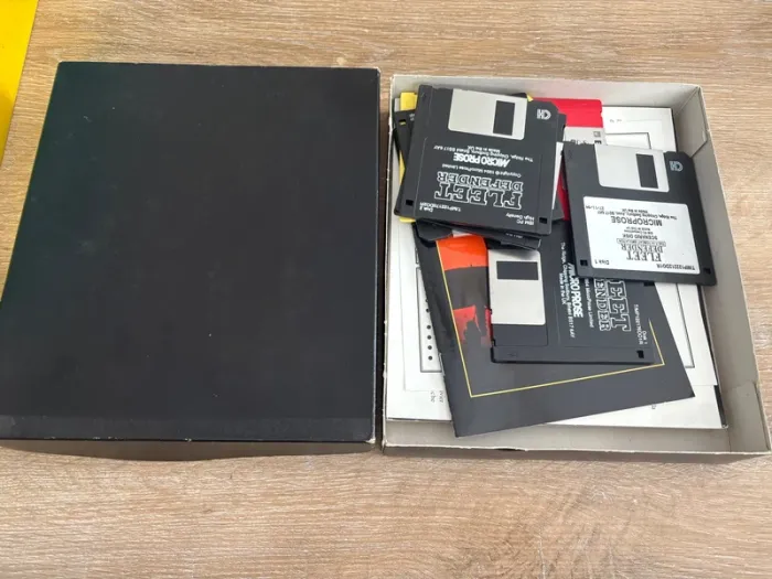 Fleet defender gold pc vintage big box - photo numéro 5