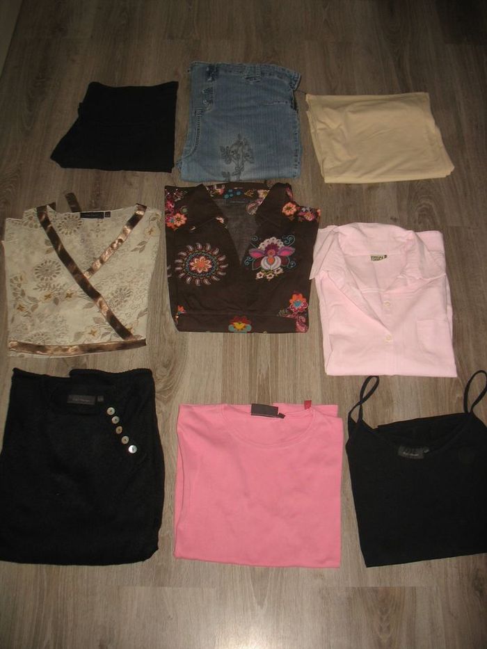 LOT DE 9 VÊTEMENTS DE GROSSESSE "KIABI" - TAILLE 42 / 44 - n°05