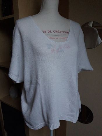 Pull blanc en mailles neuf