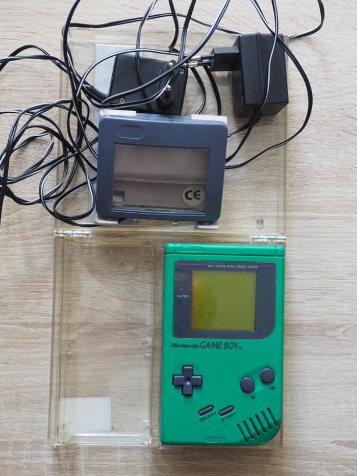 Ancienne Game Boy verte avec accessoires - photo numéro 11